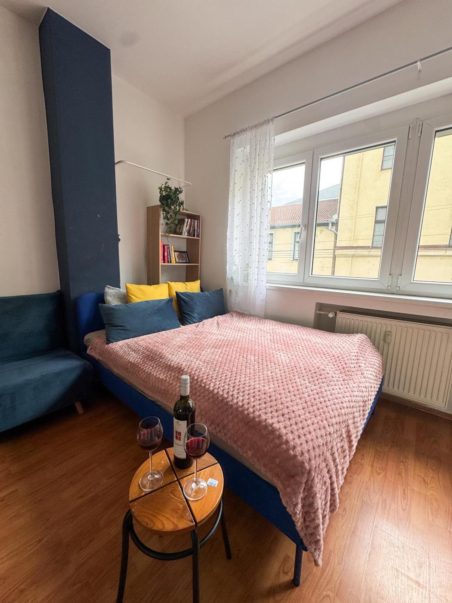 Old Town Cozy Studio In City Center Bratislava Exterior photo
